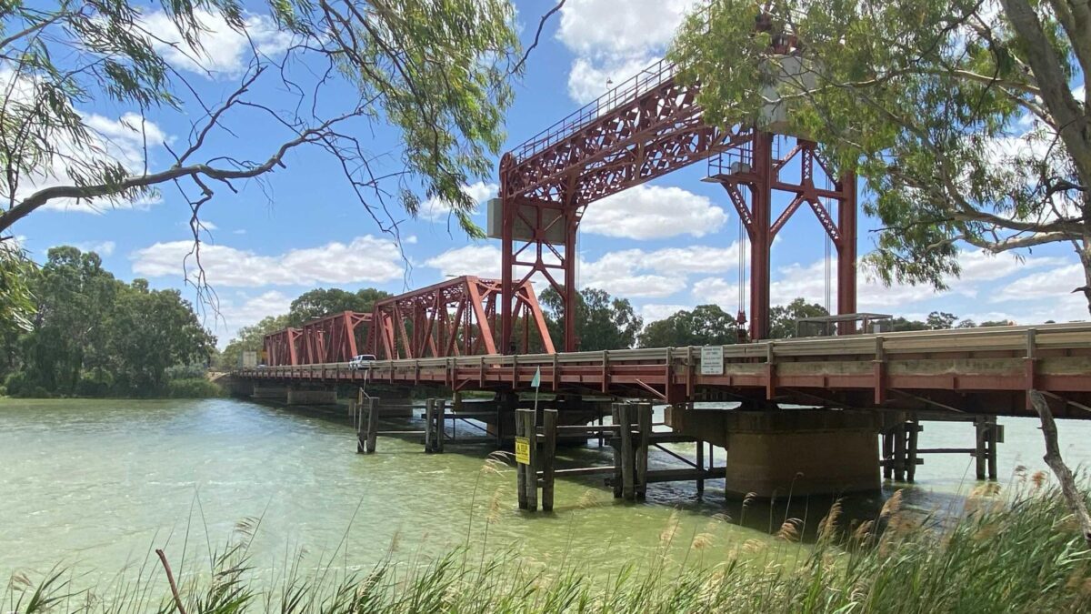 Riverland councils divided over alternate river crossing, bypass plans