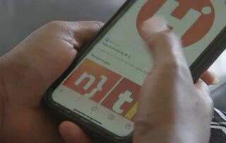an-app-told-kate-she-was-making-hundreds-of-dollars-a-day.-she-ended-up-losing-thousands