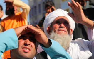 taliban-hang-alleged-kidnapper’s-body-on-a-crane-in-afghanistan