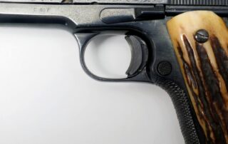 al-capone’s-‘favourite’-gun-sells-for-more-than-$1-million-at-auction