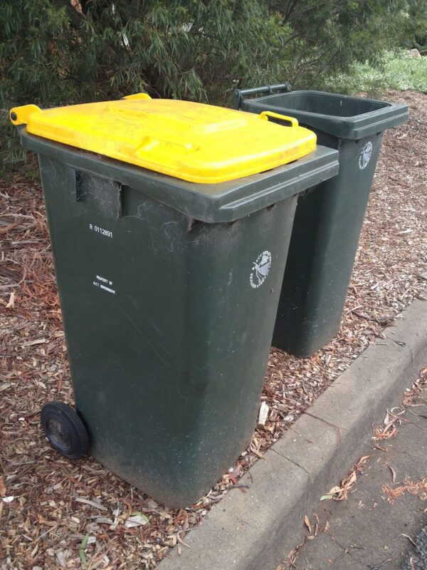 Who's been stealing wheelie bins? SA Police News, World Crime and