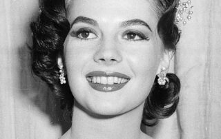 hollywood-actress-natalie-wood-was-sexually-assaulted-by-kirk-douglas-in-1955,-her-sister-alleges
