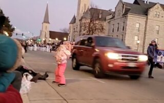 at-least-five-dead,-40-injured-after-suv-ploughs-into-us-christmas-parade