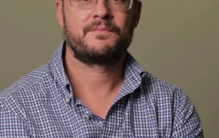 man-charged-with-threatening-abc-journalist-mark-willacy-and-his-family