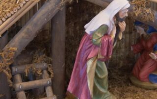 publican-urges-thief-to-‘surreptitiously’-return-baby-jesus-to-avoid-bad-karma