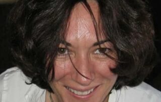 in-the-end,-not-one-of-ghislaine-maxwell’s-high-flying-friends-was-there-to-watch-her-bitter-final-chapter