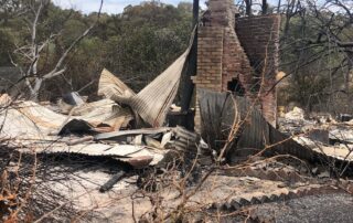 volunteer-firefighter,-19,-charged-with-lighting-multiple-blazes-throughout-perth-fringe
