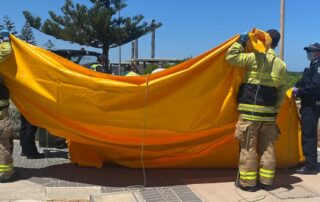 man-dies-trying-to-rescue-daughter-at-popular-adelaide-beach
