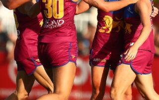 lions-hold-off-geelong-in-aflw-thriller,-crows-post-14-point-win-over-demons