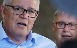 prime-minister-meets-with-alice-springs-mayor-to-hear-crime-concerns