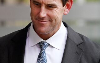ben-roberts-smith-punched-colleague-in-jaw-after-bungled-mission,-court-hears