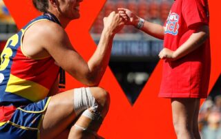crows-captain-reflects-on-moment-with-young-fan-that-‘melted-my-heart’-after-aflw-premiership