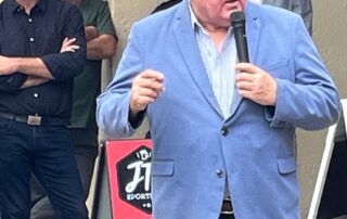 craig-kelly-says-people-should-be-enticed-to-live-in-regional-centres-instead-of-like-‘battery-hens’-in-cities