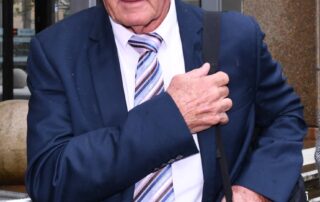 murder-trial-told-chris-dawson-arranged-to-forge-wife’s-signature-on-life-insurance-policy