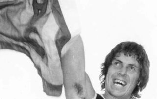 footy-legend’s-grassroots-dedication-honoured-in-match-day-tribute