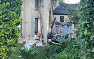 driver-crashes-car-into-house-north-of-coffs-harbour,-flees-the-scene-after-being-helped-from-wreckage