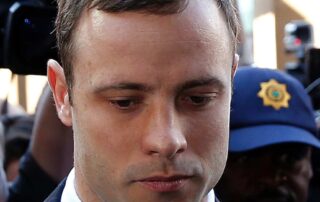 oscar-pistorius-meets-with-reeva-steenkamp’s-father-in-bid-for-parole