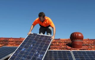 low-solar-feed-in-tariff-rates-frustrates-sa-households