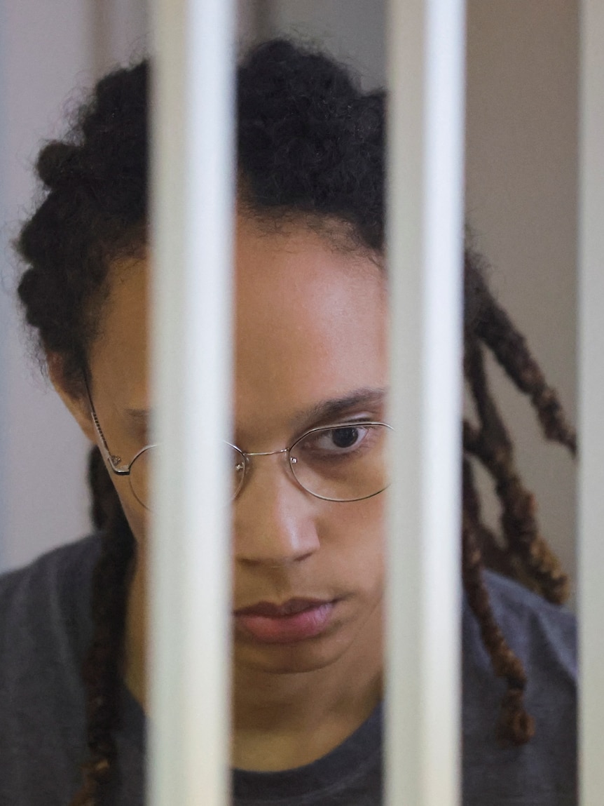 brittney-griner-breaks-down-in-court-before-russian-judge-sentences-her-to-nine-years’-prison