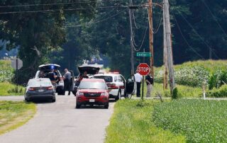 armed-man-who-tried-to-‘breach’-fbi-office-in-ohio-killed-in-standoff-with-us-police
