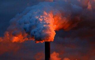 australia’s-biggest-power-providers-are-seemingly-failing-to-cash-in-on-the-energy-crisis.-why?