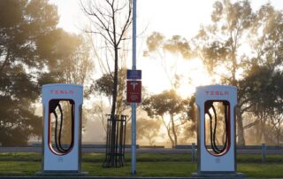 caravan-parks-told-to-brace-for-influx-of-evs,-but-who’s-going-to-foot-the-bill?