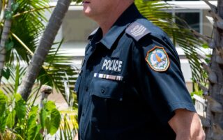 senior-northern-territory-police-officer-charged-with-dozens-of-offences,-including-damaging-evidence