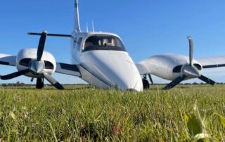 plane-loses-front-nose-wheel-upon-landing-at-airport-in-adelaide’s-north