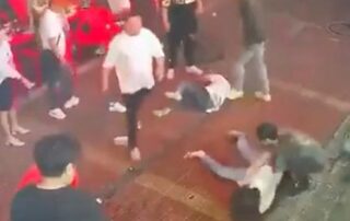 group-of-men-who-bashed-women-at-restaurant-in-china-charged,-corruption-investigation-opened-following-police-response