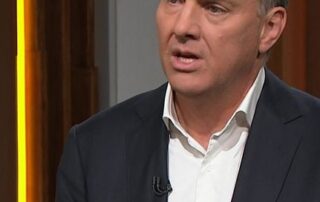 australia-will-not-sanction-russian-tourists,-ukraine-military-assistance-to-continue-for-the-‘long-haul’
