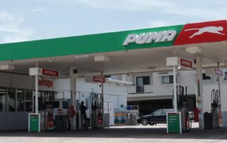 police-searching-for-driver-who-allegedly-ran-into-woman-at-darwin-petrol-station