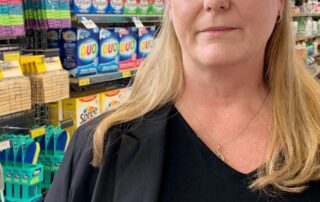 this-supermarket-manager-says-shoplifters-are-‘just-filling-up-bags’