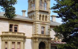 fire-destroys-agricultural-research-labs,-leaving-$2-million-bill,-but-historic-home-survives