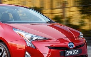 what-a-major-automaker’s-bid-to-go-fully-electric-in-australia-says-about-hybrids