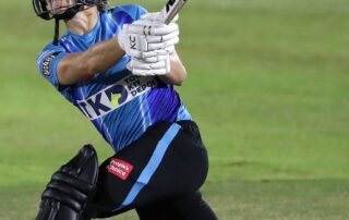 strikers-chase-down-heat-in-final-over-to-reach-wbbl-final