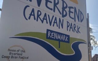 renmark-caravan-park-evacuated-after-levee-defects-detected,-ses-warns-private-levee-standards-will-vary