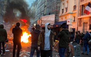 protesters-and-police-clash-in-paris-after-gunman-kills-three-at-kurdish-cultural-centre