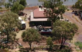 ‘we-just-lost-that-battle’:-riverland-family-struggle-to-save-home-as-levee-breaks