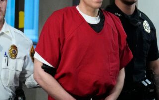 idaho-victims’-roommate-stood-in-‘frozen-shock’-as-masked-man-passed-her-on-night-of-murders,-court-hears