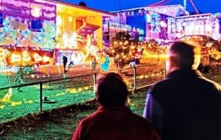 des-and-lorraine-retire-christmas-lights-after-40-years-of-bringing-joy-to-port-lincoln