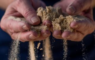 many-australian-beaches-are-disappearing-before-our-eyes.-so-what’s-the-solution?