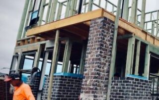 if-you-can’t-find-a-tradie,-you’re-not-alone-—-experts-say-a-‘perfect-storm’-has-hit-the-industry