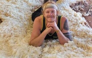 ben-took-up-shearing-for-a-lark.-now-he-says-it’s-the-best-career-for-travelling-and-earning-‘good-money’