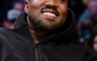 allowing-kanye-west-entry-would-‘fan-the-flames’-of-anti-semitism,-holocaust-museum-warns