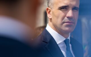 child-protection-boss-cathy-taylor-not-forced-out,-sa-premier-says