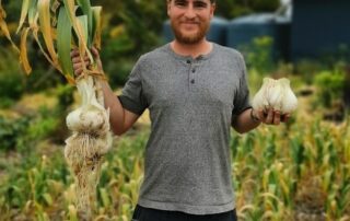 move-over-pumpkins-and-carrots,-there’s-a-new-contender-taking-root-in-australia’s-giant-vegetable-scene