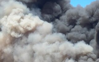 bushfire-near-port-lincoln-expected-to-burn-for-days,-threat-level-downgraded