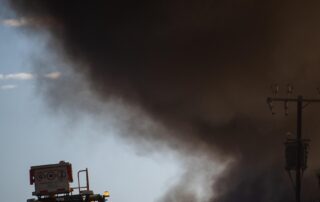 downed-powerlines-electrify-fence-around-burning-rubbish-tip,-hampering-sa-firies
