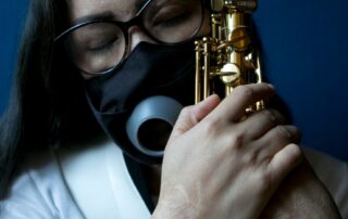 mexican-musician-finds-refuge-in-saxophone-after-acid-attack