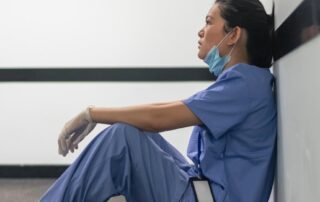 junior-doctors-say-they’re-expected-to-work-overtime-for-free.-now-they’re-taking-hospitals-to-court